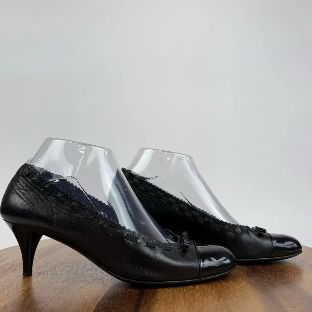 Womens Chanel‎ Black Leather Cap Toe Scalloped Ballet Flat Heels Size EU 37.5